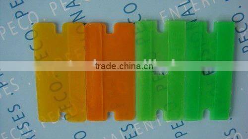 plastic razor blades