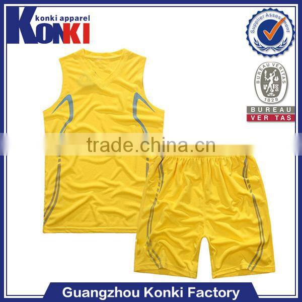 Good quality custom oem sports clothing