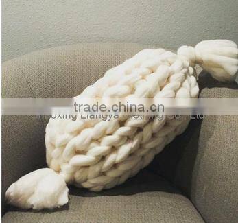 Cheap Imitation Wool Feeling Thick Knitted Chunky Blanket