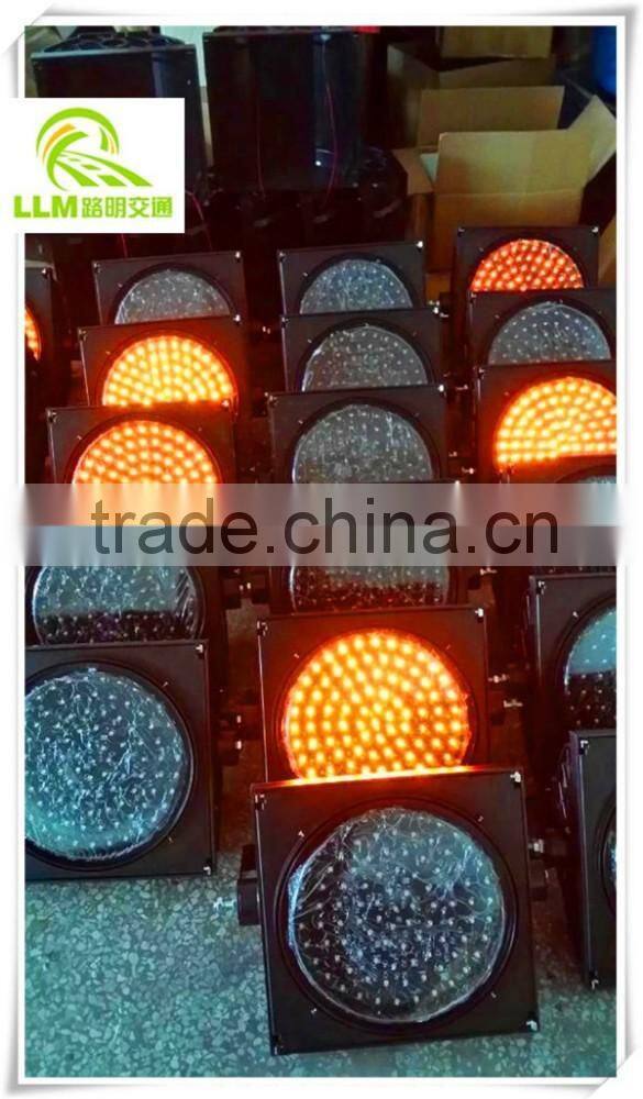 Wholesale LED solar powered yellow flashing warning traffic light