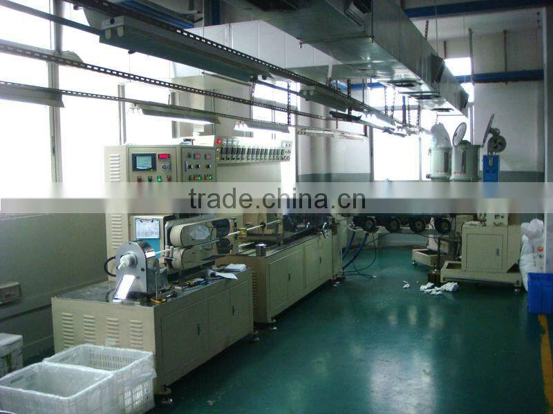 Plastic tube for cosmetic packaging,D40 labeling tube with special cap