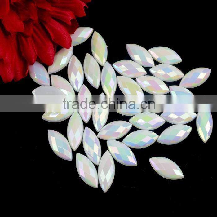 Wholesale White Opal Horse Eye Flat Back Sew-on Acrylic Stone, Sew-on Rhinestones Strip, Sew on Patch for dreassing