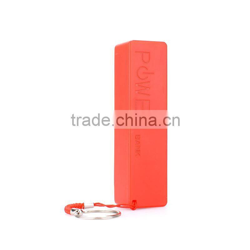 2015 Wholesale cell phone charger 18650 battery fashion power bank with cable