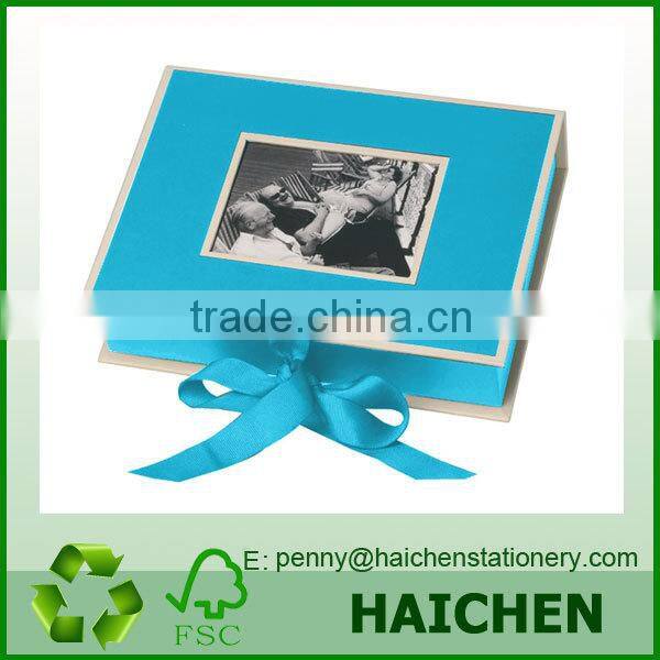 colour assorted 5x7 photo boxes