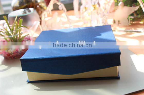 Crystal Ice House for Crystal Gift Souvenir Home Decoration