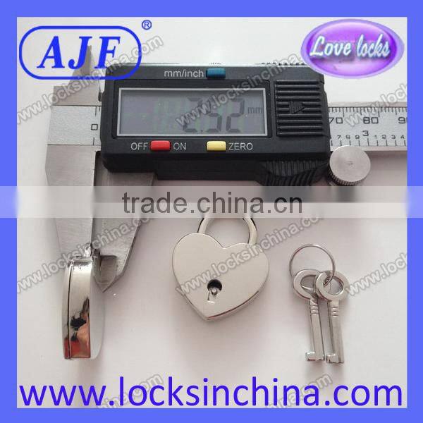 AJF 2015 new arrival silver heart shape mini notebook lock