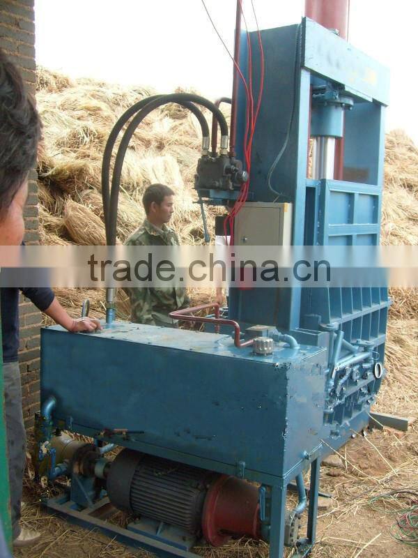 Hydraulic vertical semi-automatic Straw baler machine DB-60T