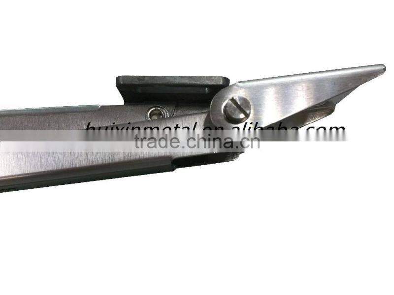 Solar heat sensitive temperature control automatic greenhouse windows opener with single spring