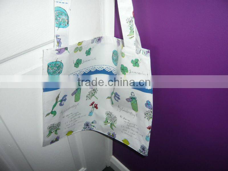 CHILD'S CHILDREN'S PVC COATED COTTON BAG WITH GUSSET - TOYS PATTERN
