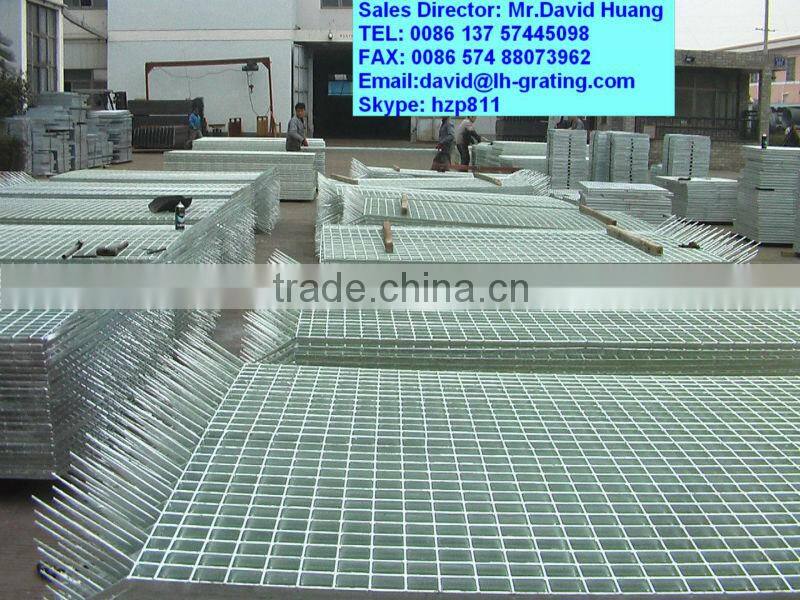 hot dip galvanized grating fence. galvanized flat bar grating fence