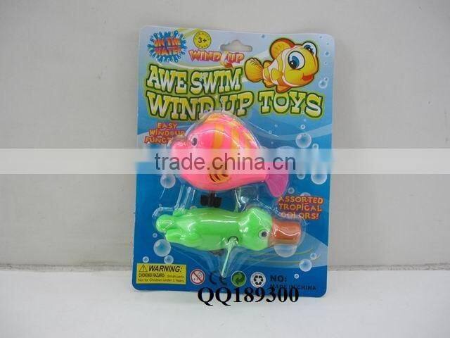 Pully wonderfull wind up plastic boats toys cute plastic wind up toy swiming boat