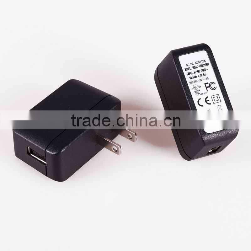 CE approved mobile phone charger for iPhone , Samsung, Android phones