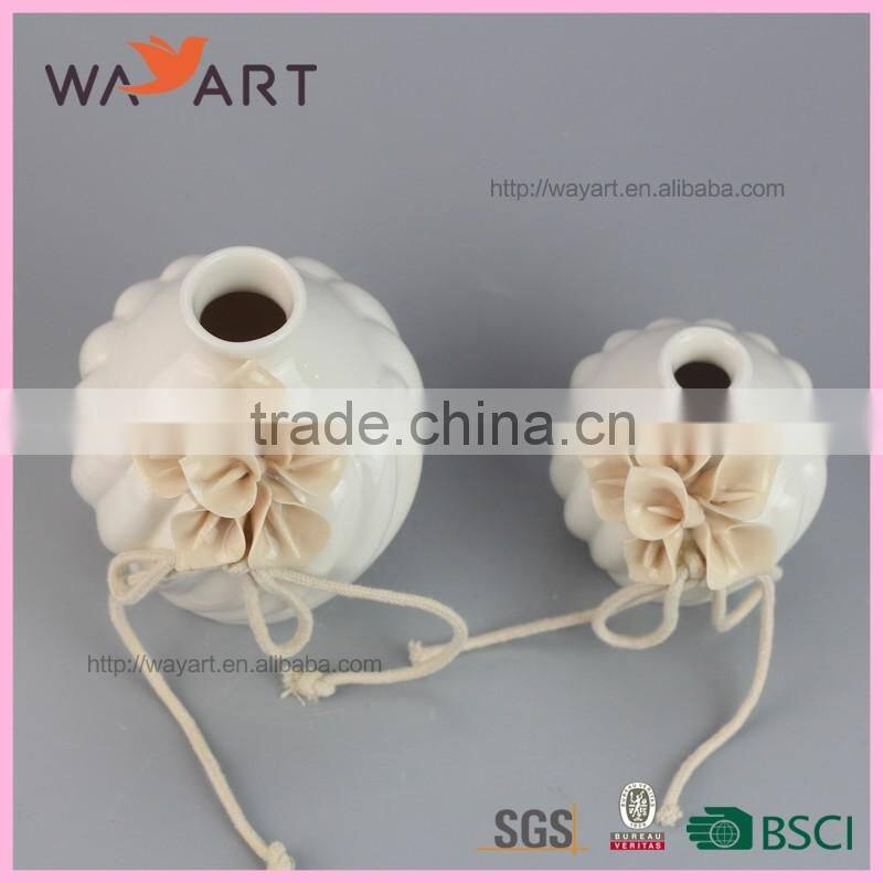 Elegant Flower White Ceramic Lavender Essential Oil