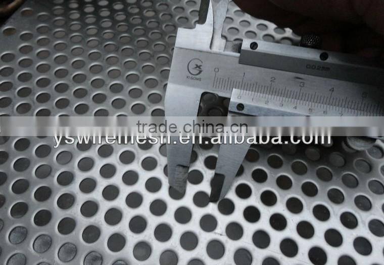 Perforated sheet/Perforated metal sheet/Perforated steel sheet