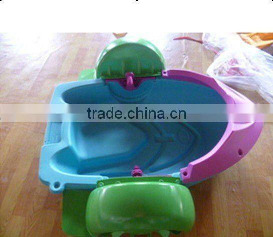 CE, GS Certificate Water Park Plastic Hand Operating Boat (A-07704)