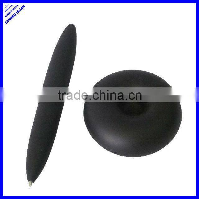 Novelty floating desktop pen with magnetic base