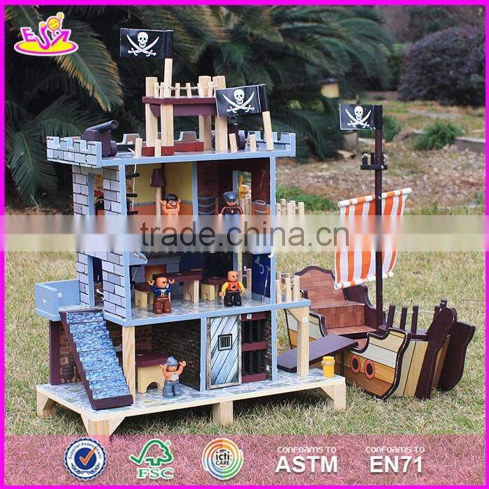 2017 new design boys pretend play wooden pirate doll house with pirate boat W06A162