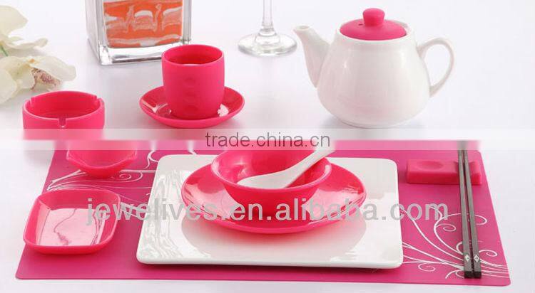 Silicone table protector pads, dining mats