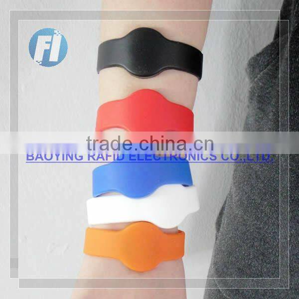 NFC bluetooth electronic tag metal crafts