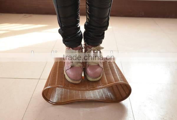 high quality plastic old style bike basket classical bicycle basket in brown color