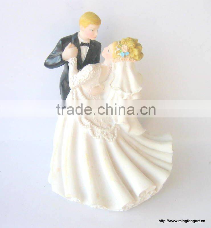 Polyresin Wedding Figurine Decoration