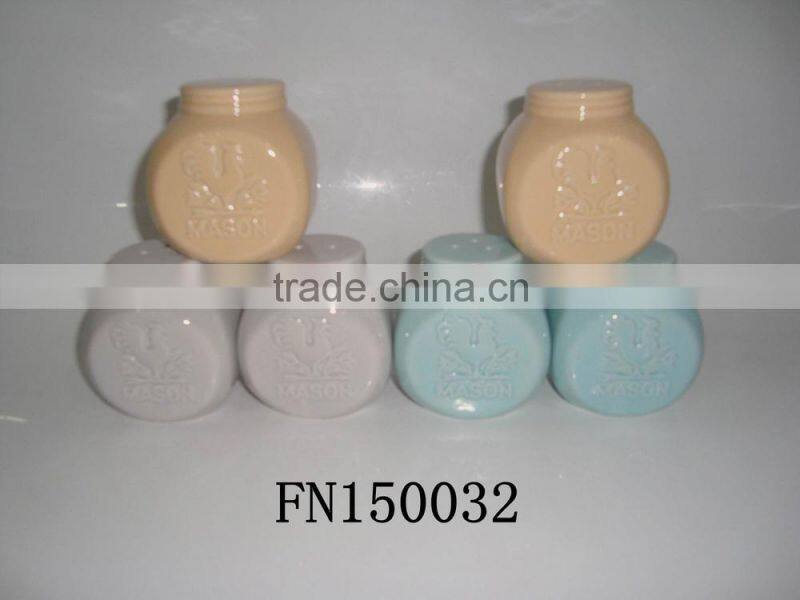 Square shape salt&pepper shaker set