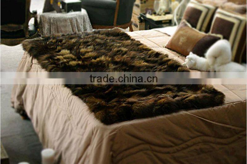 Home Luxury Carpet Lively Raccoon Fur Blanket Custom Real Animal Skin Fur Sheet
