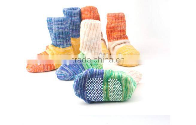 Fashion kids cotton socks with happy colors, antislip dots