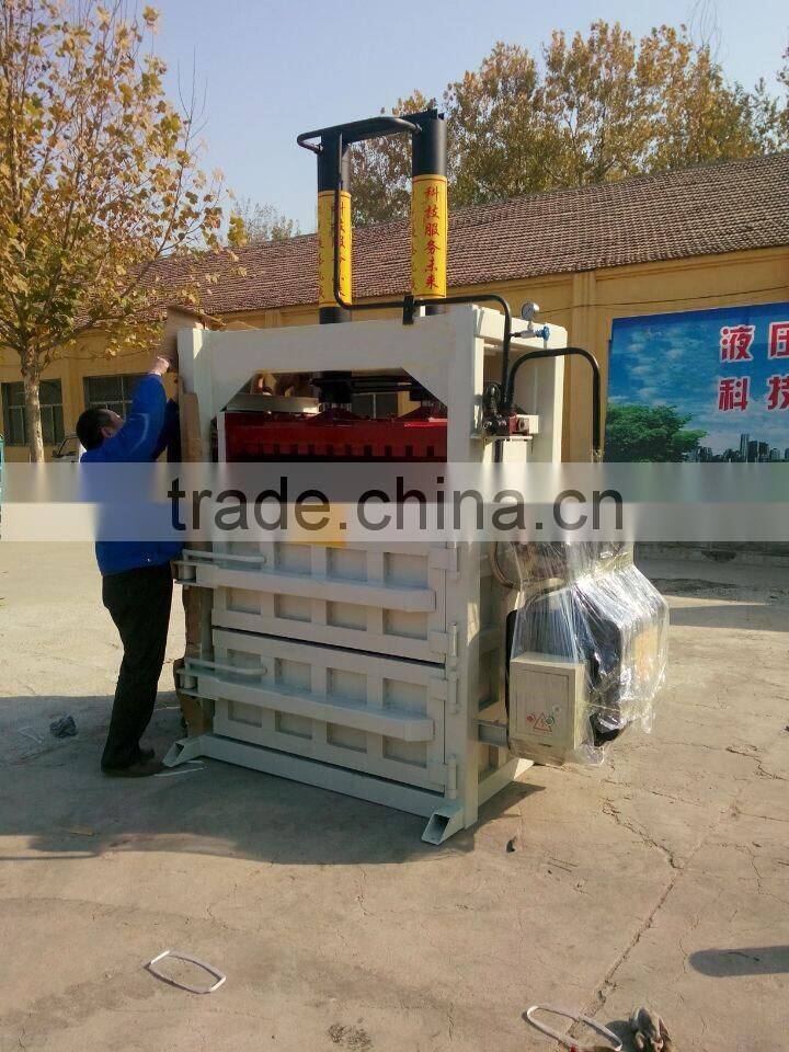 Hydraulic hay baler machine,cardboard baling press machine HD-30T