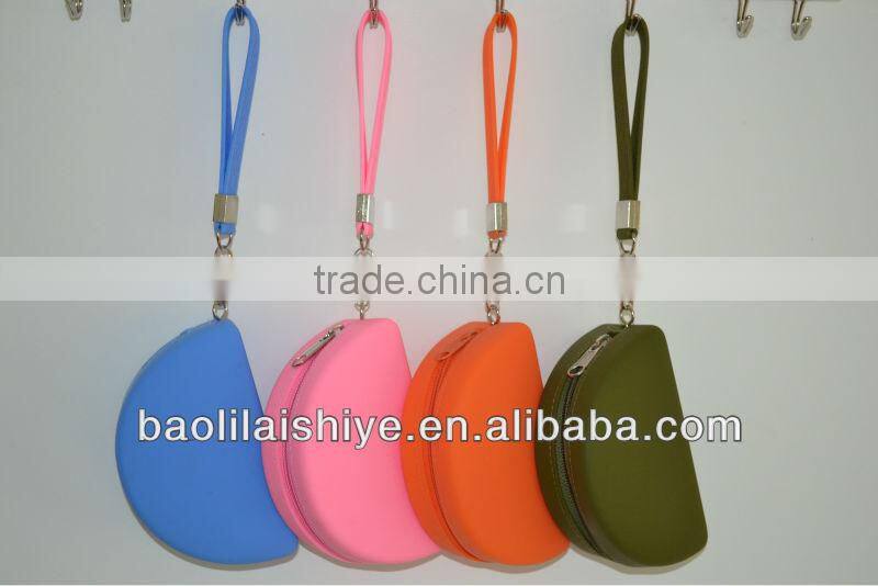 New arrival!!! Portable convenient durable silicone key purse with zipper