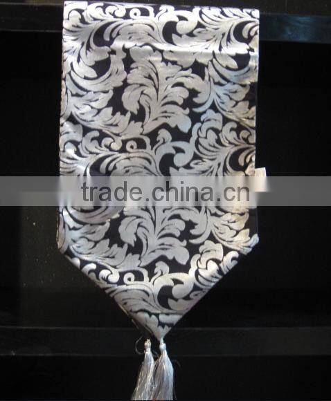 Fashion table runner