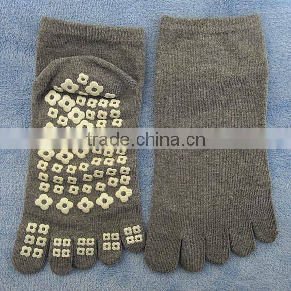Hot Products! Anti-slip Gym Five Toe Cotton Yoga Socks