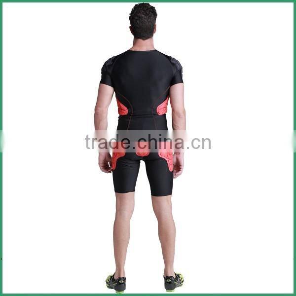 2017 high quality Padded Protector Compression Shirt And Short