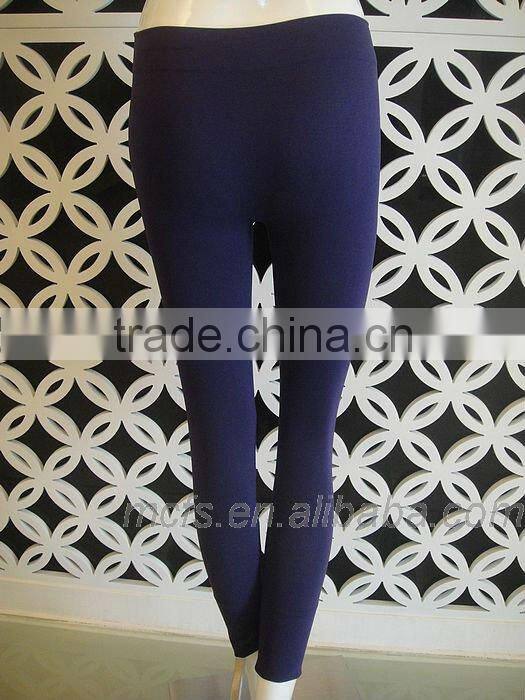 Factory supply tight women yoga wear leggings seamless ladies' sexy hot leggings