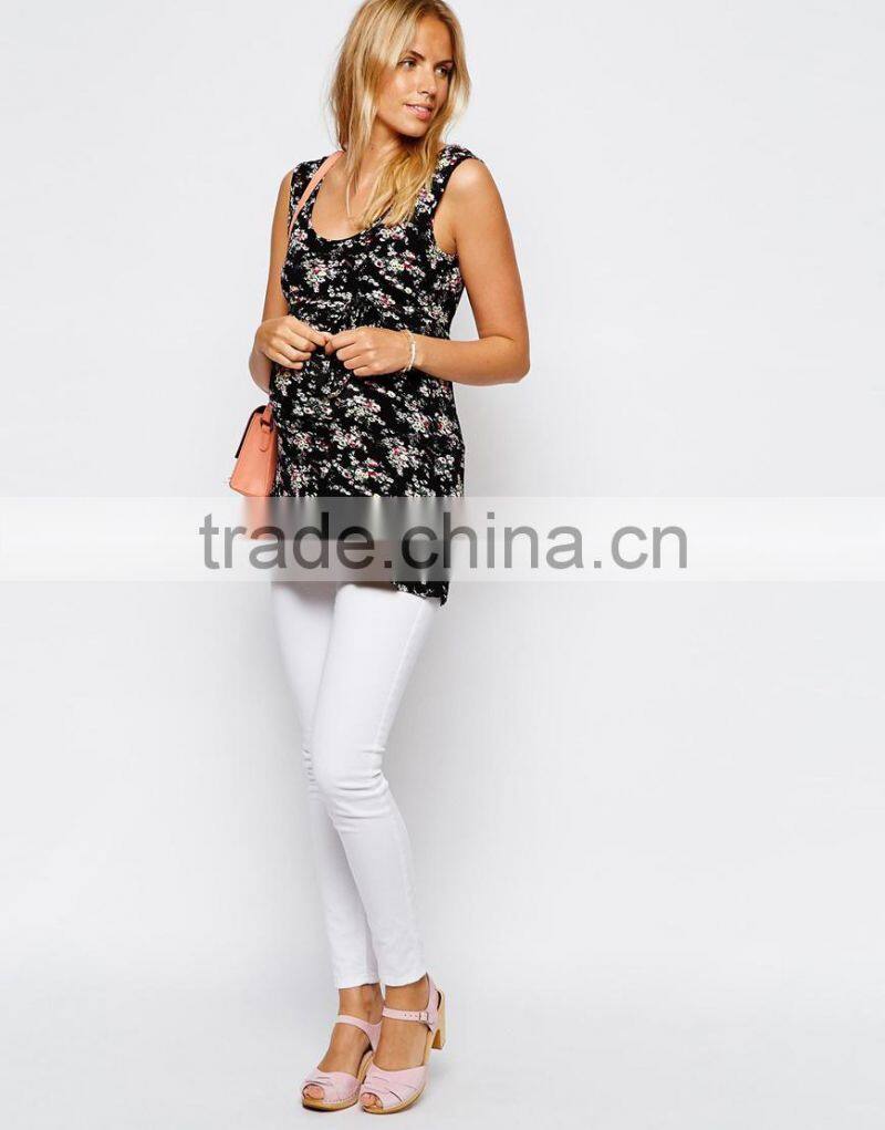 Maternity tunic with scoop neck and belt In black ditsy print clothes