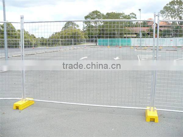 AU temp fence