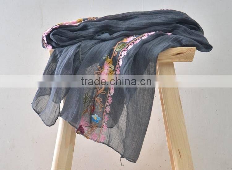 Hot Sell Fashion Beautiful Flower Embroidery Long Cotton Scarf Hejab