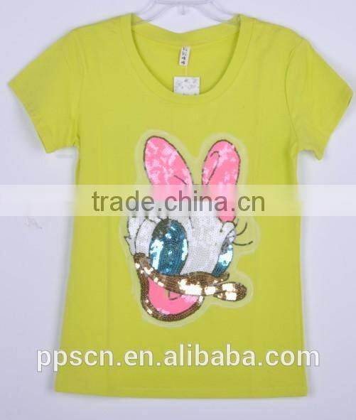 Lovely duck animal appliqued custom t-shirt
