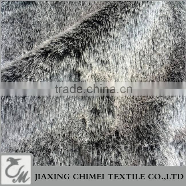 Tip-dyed faux fur for throw blanket