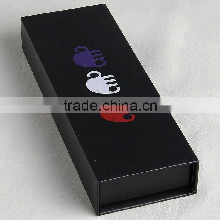 Packaging box with elephant pictures printed for lady's hand-drawn silk scarf