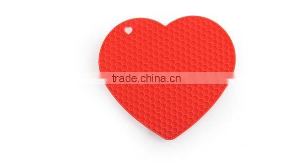 Home Decoration Pieces Heart Shaped Honeycomb Silicone Mat