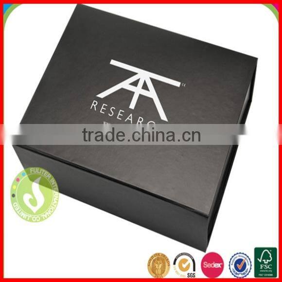 Wholesale Luxury Custom Cardboard Clothing Packaging Box for Jeans