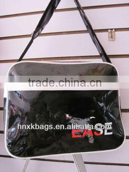 teen shoulder bag with adjustable strap