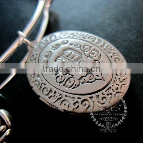 antiqued silver oval photo locket love engraved blue glass bead rose leaf charms wiring bangle bracelet fashion jewelry 6440013