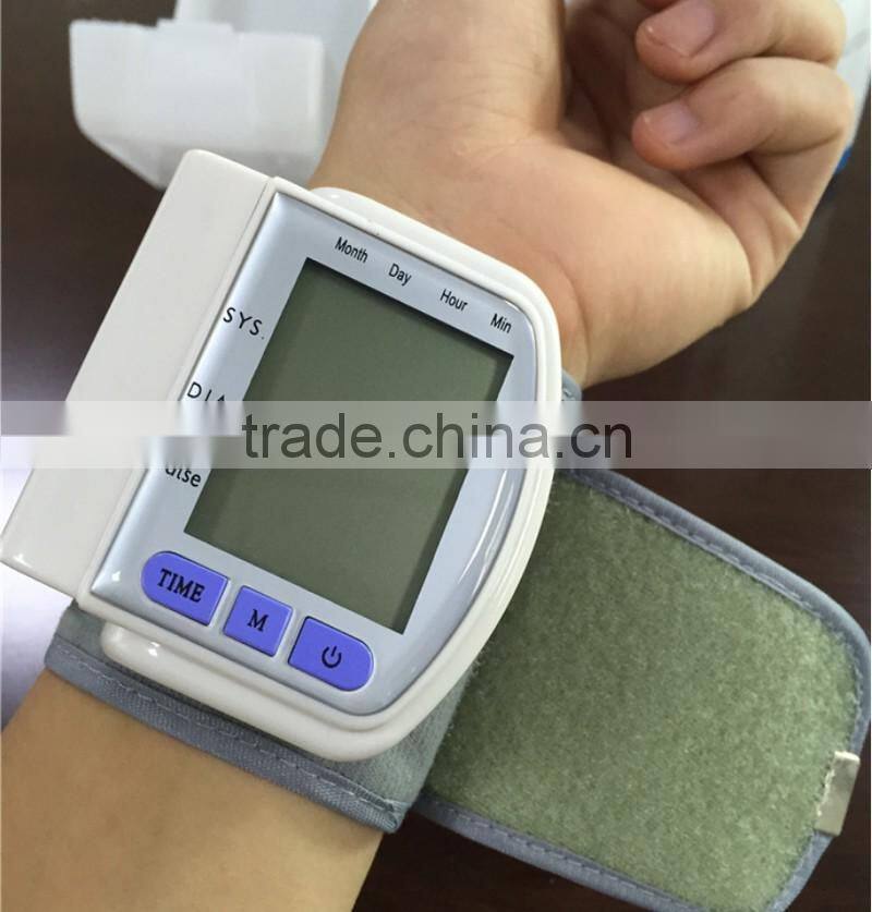 2017 Digital Wrist Blood Pressure Monitor Arm Meter Pulse Heart Beat Meter LCD Automatic sphygmomanometer