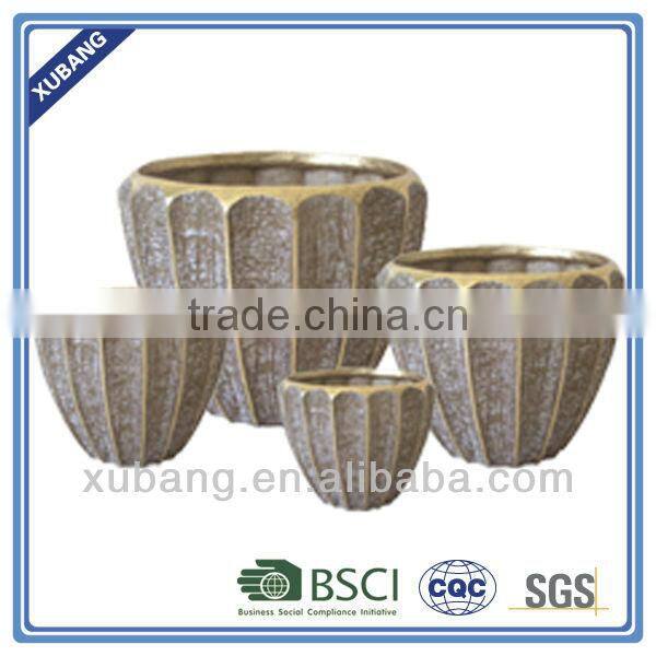 low price Golden polystone wide resin finiish garden flower planter pot