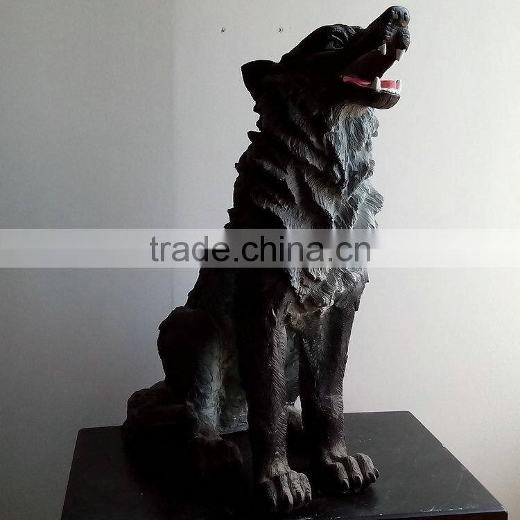 Resin wolf figure