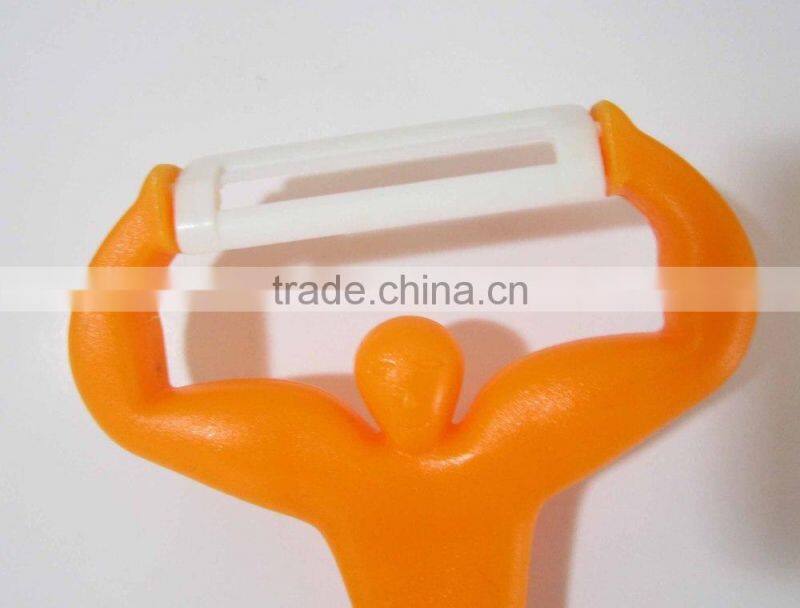 Human Shaped Cucumber Peeler With Single Blister Card