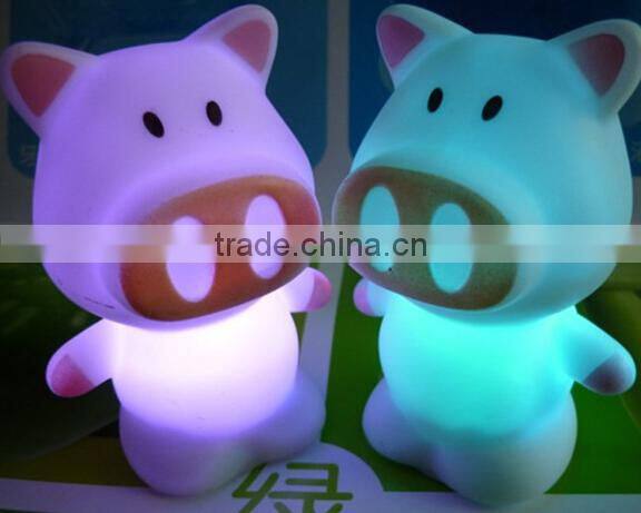 Small light The Portable Night Light with Rainbow Color Change cute pig