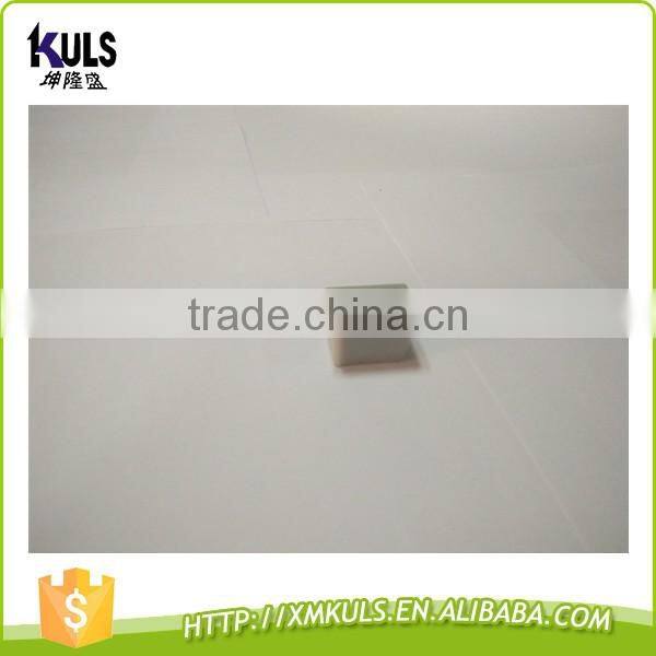 Retaining screw and small sealing of injection mould for umbrella accessories